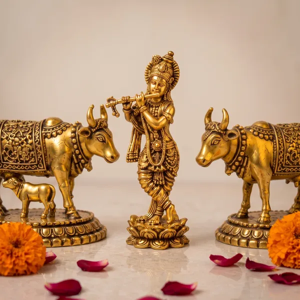 Antique_Brass_Krishna_Idol_With_Kamdhenu_Cow_Pair