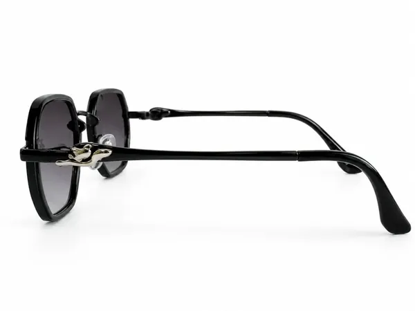 Black_Metal_Full_Rim_Sunglasses_For_Unisex