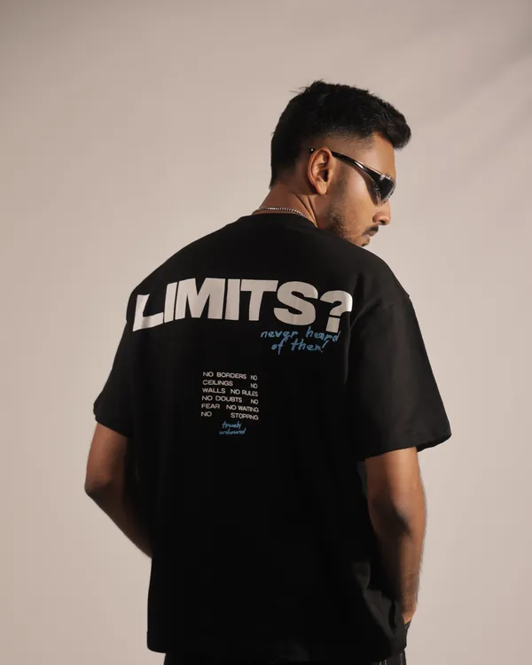Unisex_Black_Graphic_Crew_Neck_T-Shirt