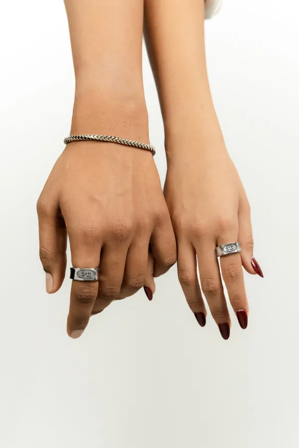Unisex_Silver_Engraved_Statement_Ring