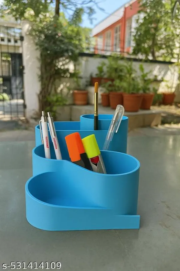 Blue_Plastic_Fluidic_Desk_Organiser