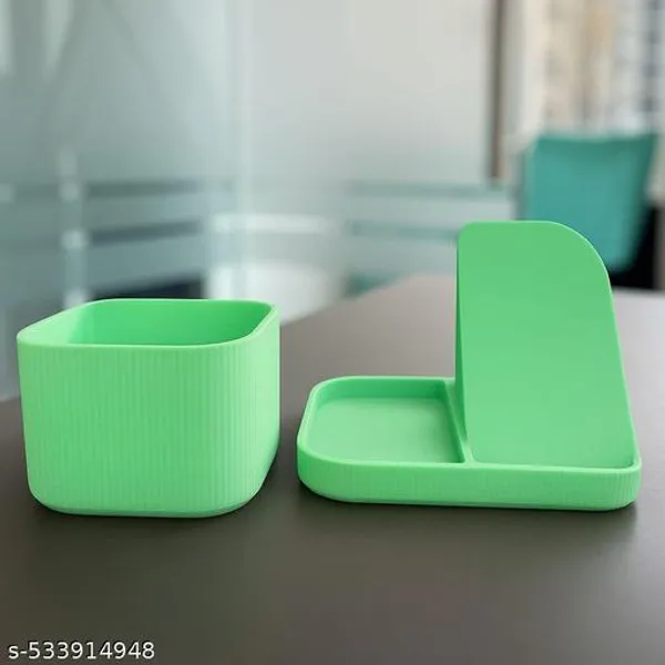 Green_Plastic_Desk_Planter_With_Mobile_Holder