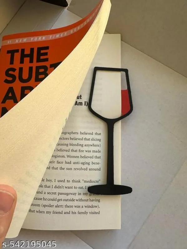 Black_Red_Plastic_Wine_Glass_Bookmark_-_Pack_of_2