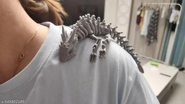 Grey_Plastic_Flexi_Articulated_Skeleton_Dragon