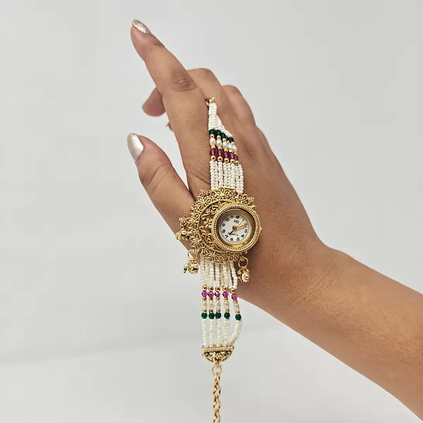 Kashmiri_Pearl_Bracelet_Watch