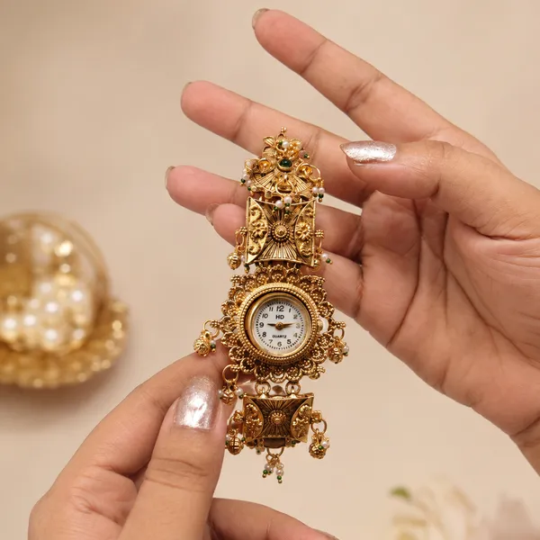 Kashmiri_Vintage_Bracelet_Watch