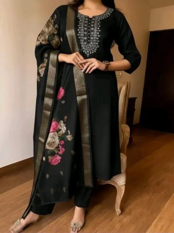 Black_Embroidered_3-Piece_Kurta_Suit_Set_with_Floral_Dupatta