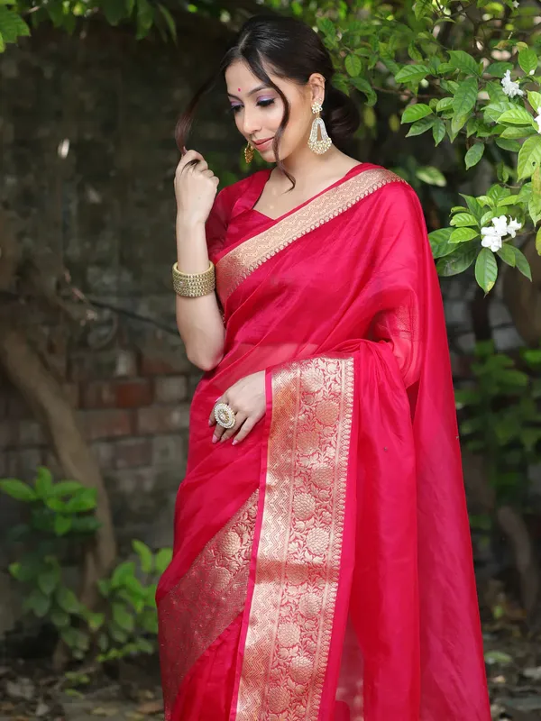 Premium_Red_Organza_Silk_Saree_with_Elegant_Golden_Woven_Border