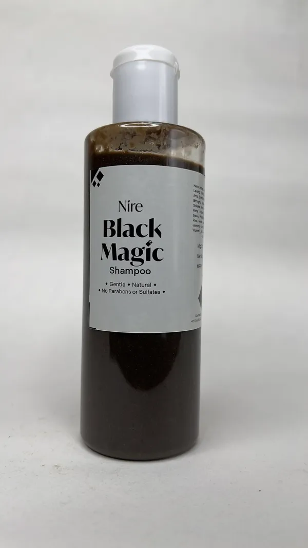 Nire_Black_Magic_Shampoo_:_Complete_Premium_Herbal_Care_with_Henna_Indigo_Bhringraj_/_Nire_Nourish_Shampoo_:__Gentle_cleansing,_Nourishes_hair_&_scalp__(Pack_Of_2_)