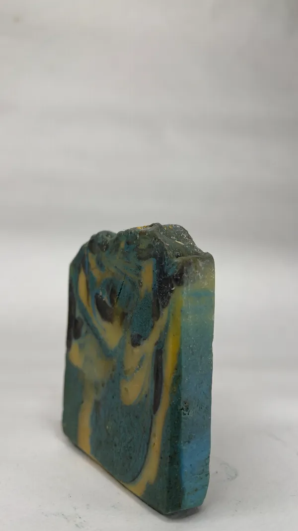 Nire_Gehna_Neem_Moringa_:_French_Green_Clay,_Neem,_Moringa_/_Nire_Baghaan_:__Anti_Microbial_Soap_(Pack_Of_2_)