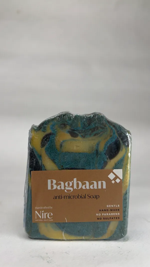 Nire_Bagbaan_french_green_Clay_sandalwood_Neem_moringa_Anti_Microbial_Soap