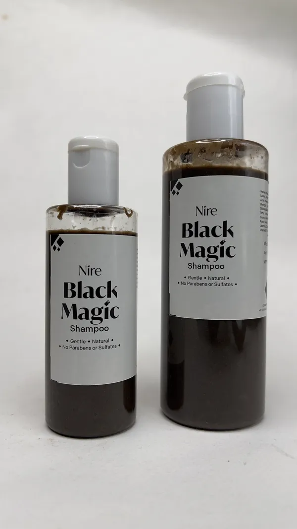 Nire_Herbal_Black_Magic_Henna_Indigo_Bhringraj_Shampoo