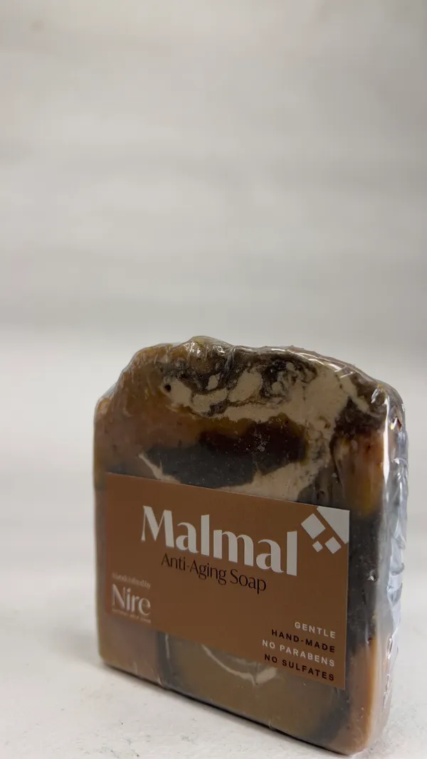 Nire_Malmal_sandalwood,_saffronn,_for_fine_Lines_m_aging_Soap