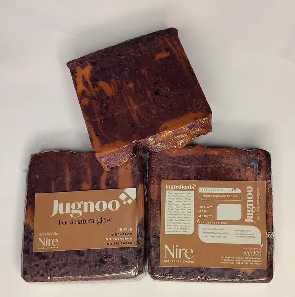 Nire_Jugnoo_:_Saffron_Sandalwood_Natural_Glow_/_Gehna_AloeVera_:_Dead_Sea_Clay_n_Aloevera_juice_Soap_(Pack_Of_2_)