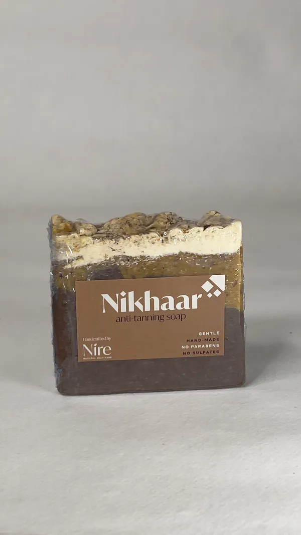Nire_Nikhaar_Multani_Mitti,_Kijic_Acid_Anti_Tan_Soap