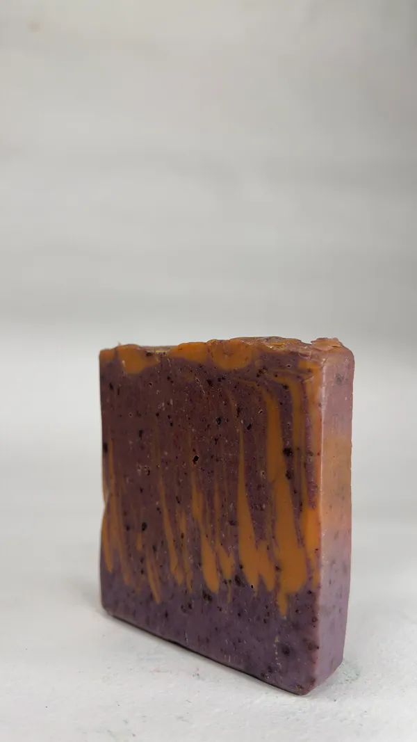 Nire_Jugnoo_:_Saffron_Sandalwood_Natural_Glow_/_Gehna_AloeVera_:_Dead_Sea_Clay_n_Aloevera_juice_Soap_(Pack_Of_2_)