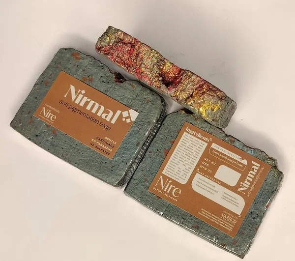 Nire_Nirmal_:_Helps_reduce_Pigmentation_/_Nire_Jugnoo_:_For_Natural_Glow_Soap_(Pack_Of_2_)