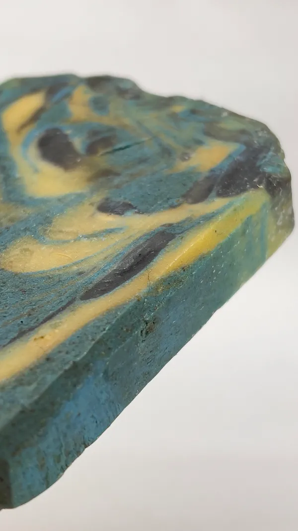 Nire_Bagbaan_french_green_Clay_sandalwood_Neem_moringa_Anti_Microbial_Soap