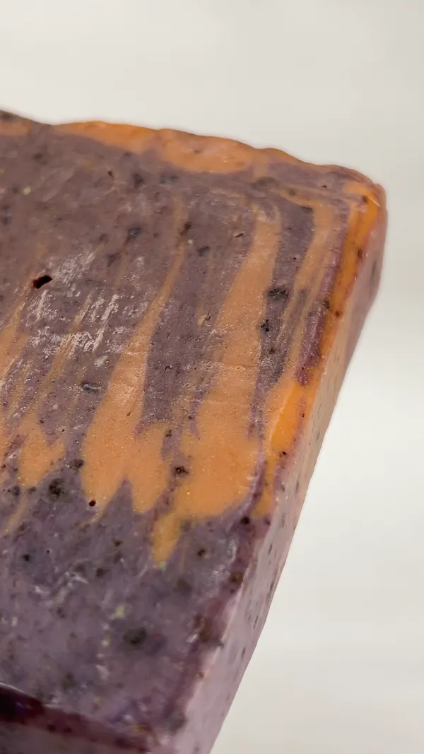 Nire_Jugnoo_:_Saffron_Sandalwood_Natural_Glow_/_Gehna_AloeVera_:_Dead_Sea_Clay_n_Aloevera_juice_Soap_(Pack_Of_2_)