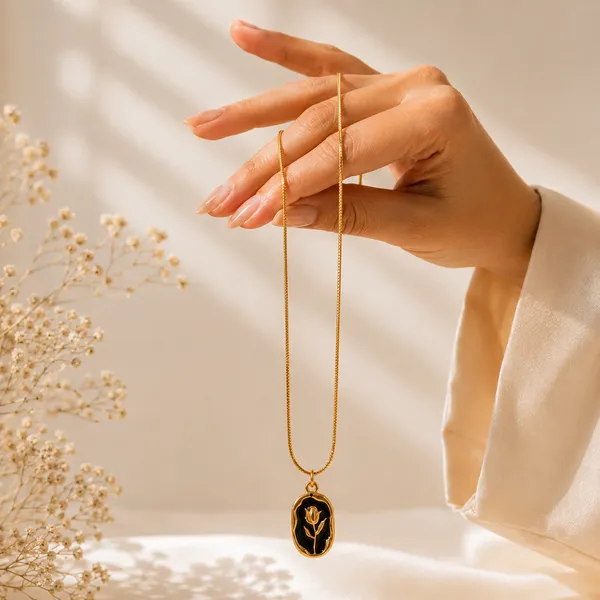 Gold_Stainless_Steel_Leaf_Motif_Pendant_Chain_Necklace_For_Women