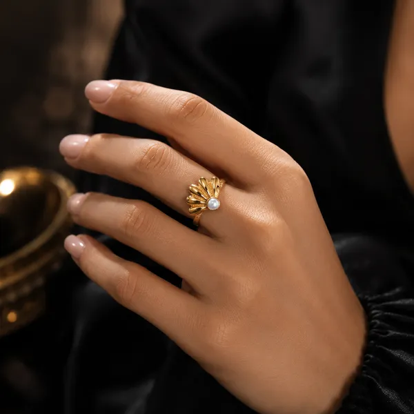18K_Gold_Plated_Pearl_Shell_Statement_Ring_for_Women_|_Anti-Tarnish,_Waterproof_Stainless_Steel_Fan_Shaped_Lotus_Ring_|_Elegant_Fashion_Jewellery