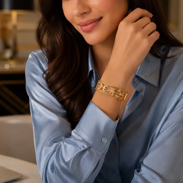 Gold_Plated_Stone_Studded_Openable_Bangle_For_Women
