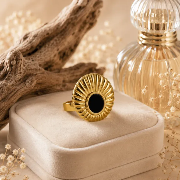 Minimalist_18K_Gold_Plated_Oval_Black_Enamel_Sun_Ring_|_Waterproof_&_Tarnish-Free_Stainless_Steel_Bold_Statement_Finger_Ring