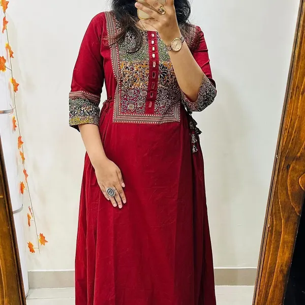 Deal_Shpere_Women_Kurti_Pant_Set