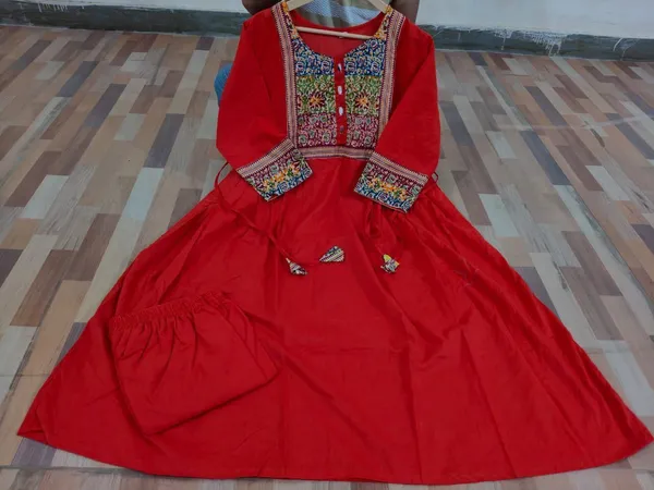 Deal_Shpere_Women_Kurti_Pant_Set