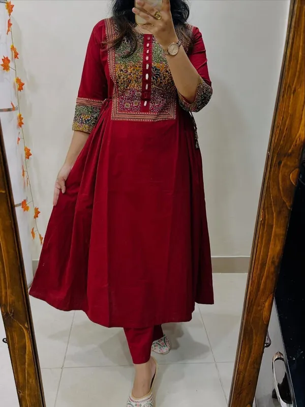 Deal_Shpere_Women_Kurti_Pant_Set