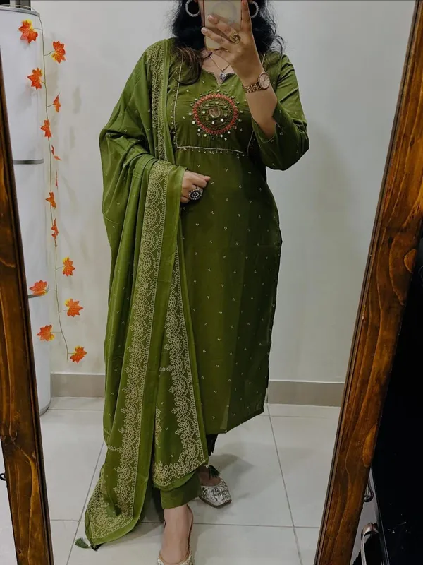 Deal_Shpere_Women_Kurti_Pant_Dupatta_Set