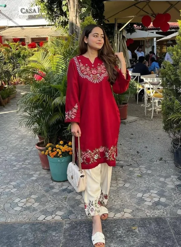 Deal_Shpere_Women_Kurti_Pant_Set