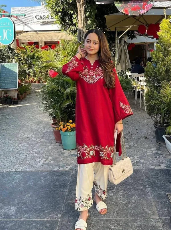 Deal_Shpere_Women_Kurti_Pant_Set