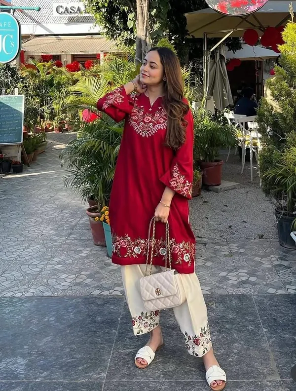 Deal_Shpere_Women_Kurti_Pant_Set