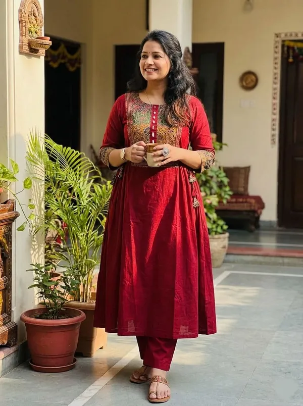 Deal_Shpere_Women_Kurta_Pant_Set