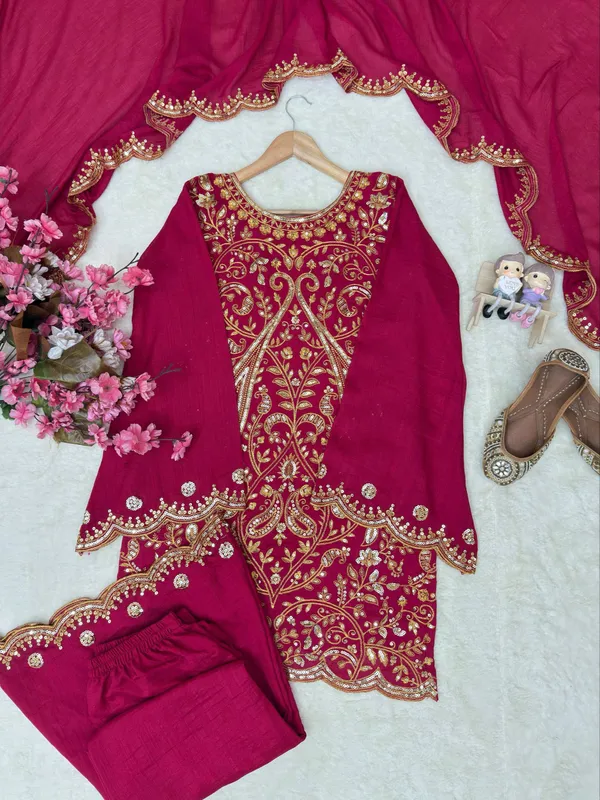 Magenta_Vichitra_Silk_Salwar_Suit_Set_For_Women