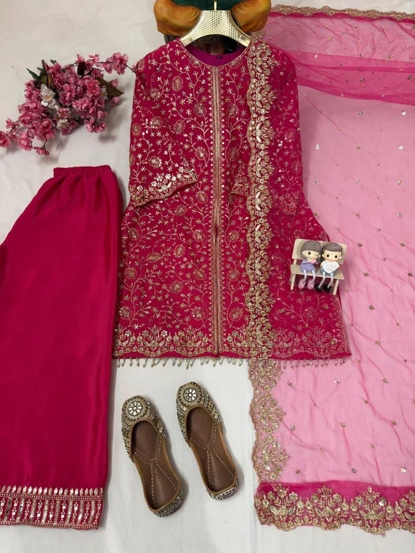 Magenta_Heavy_Chinon_Silk_Suit_Set_For_Women