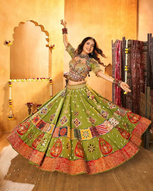 Black_Muslin_Cotton_Lehenga_Choli_For_Women