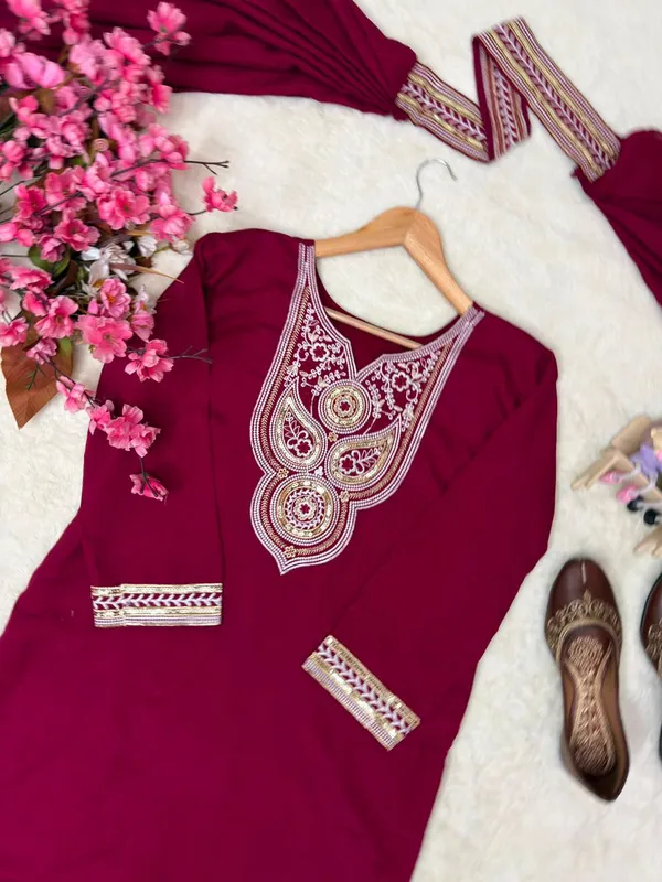 Maroon_Vichitra_Silk_Kurta_Set_For_Women