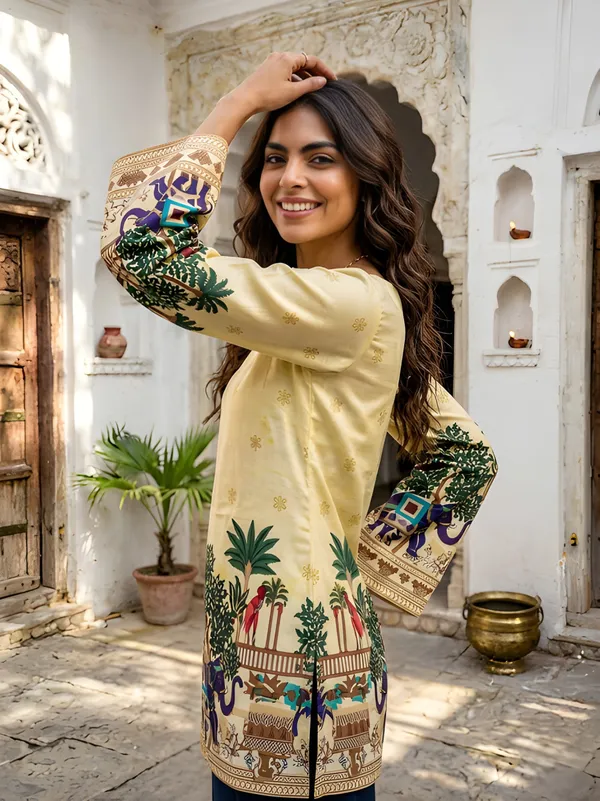 Off-White_With_Yellow_Shine_Color_Tunic
