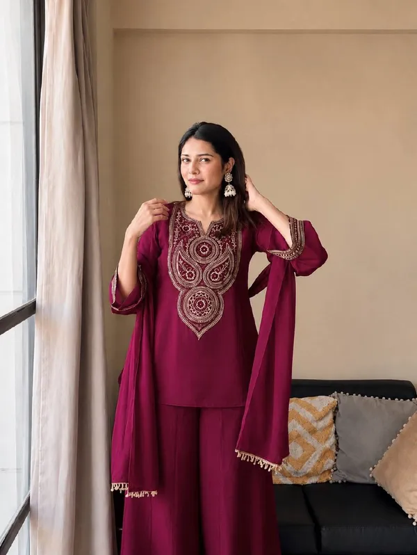 Maroon_Vichitra_Silk_Kurta_Set_For_Women