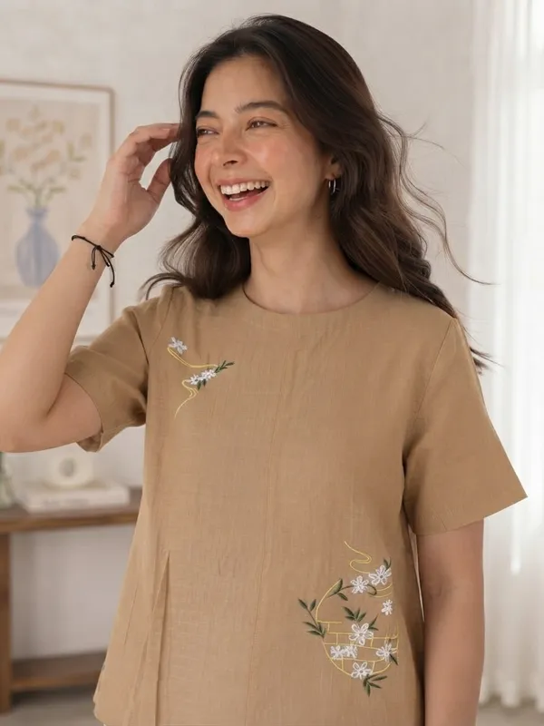 Comfort_Fit_Cotton_Embroidered_Top