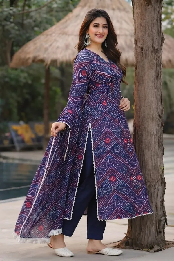 Woman_Bandhani_Printed_Kurti_With_Pant_And_Dupatta