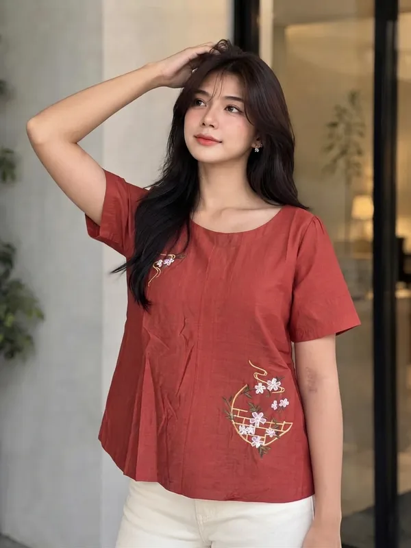 Comfort_Fit_Cotton_Embroidered_Top