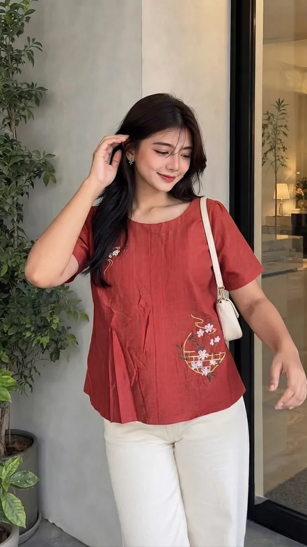 Comfort_Fit_Cotton_Embroidered_Top