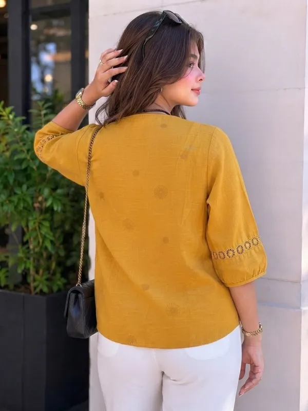 Comfort_Fit_Cotton_Printed_Top