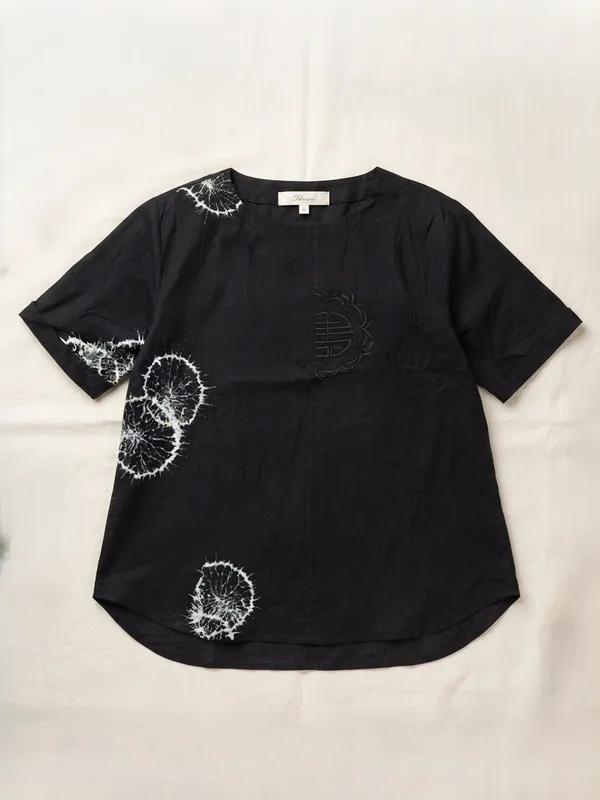 Comfort_Fit_Cotton_Embroidered_Top