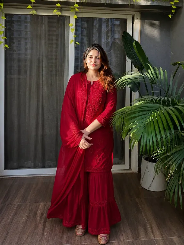 Red_Roman_Dell_Silk_Kurta_For_Women