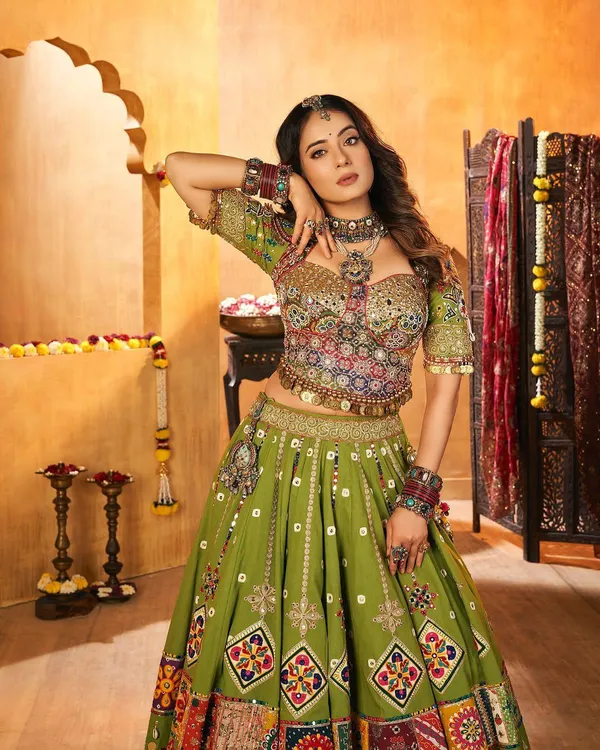 Black_Muslin_Cotton_Lehenga_Choli_For_Women
