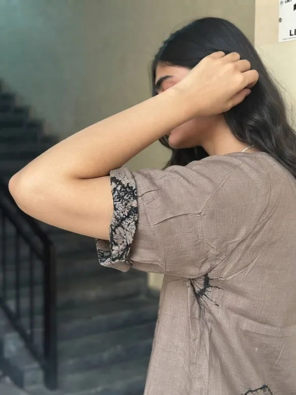Comfort_Fit_Cotton_Embroidered_Top